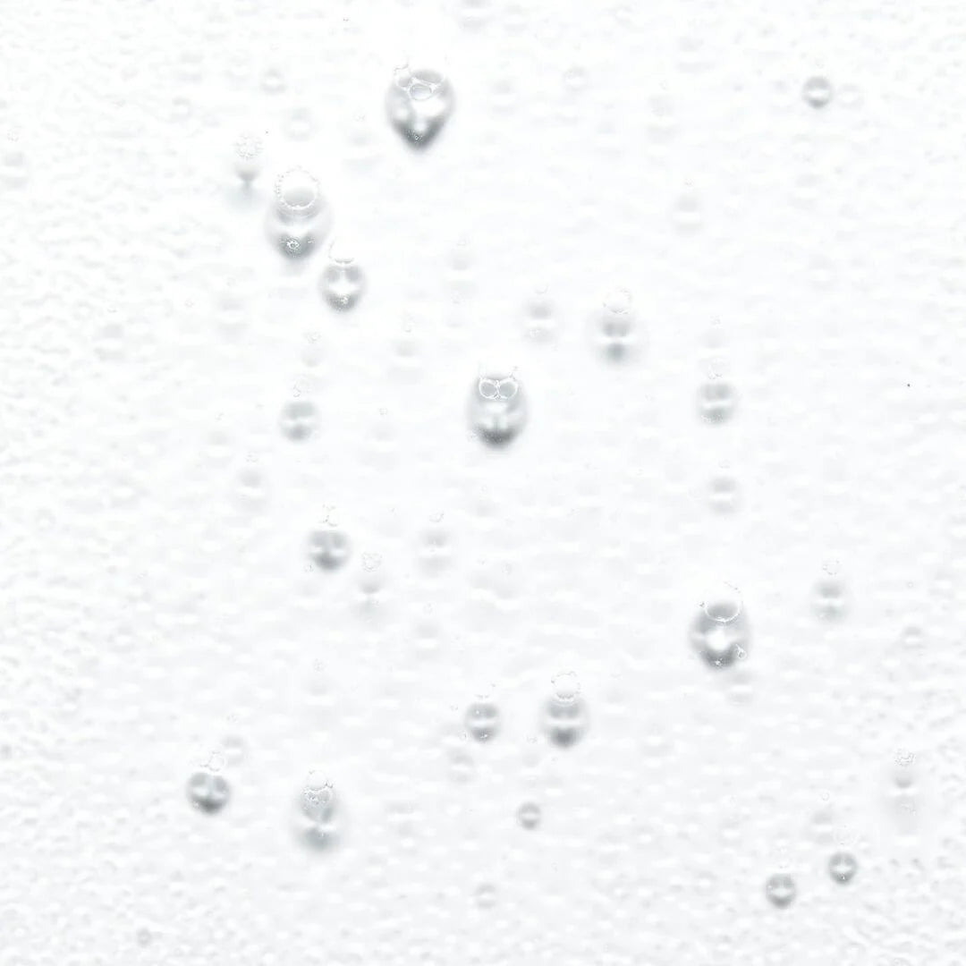 Ultra-fine texture of Zelens Provitamin D3 Fortifying Mist