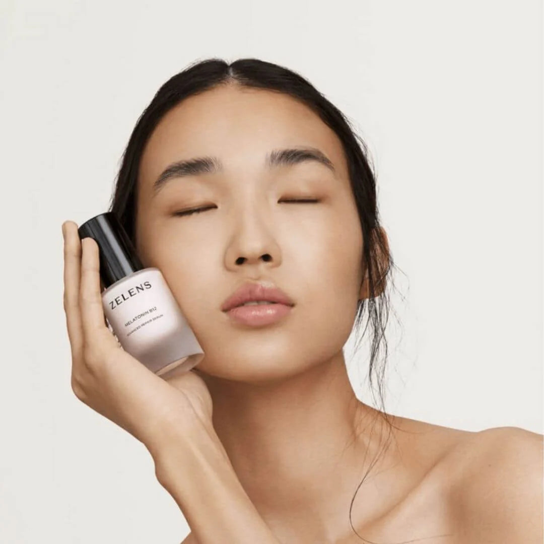 Zelens Melatonin B12 Advanced Repair Serum 10ml – lightweight serum texture swatch on white background