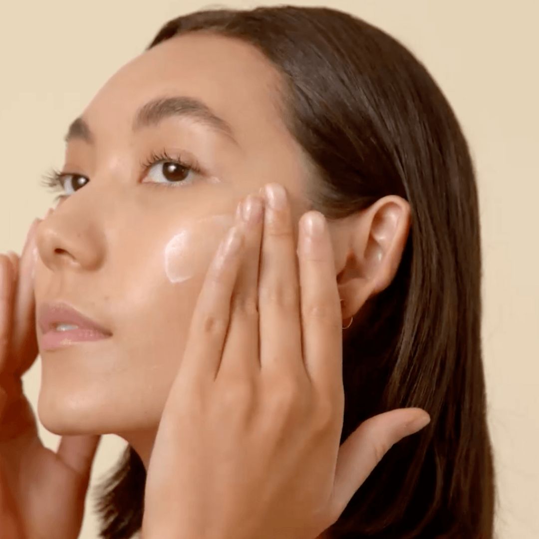 Daily Essential Moisturiser brightening