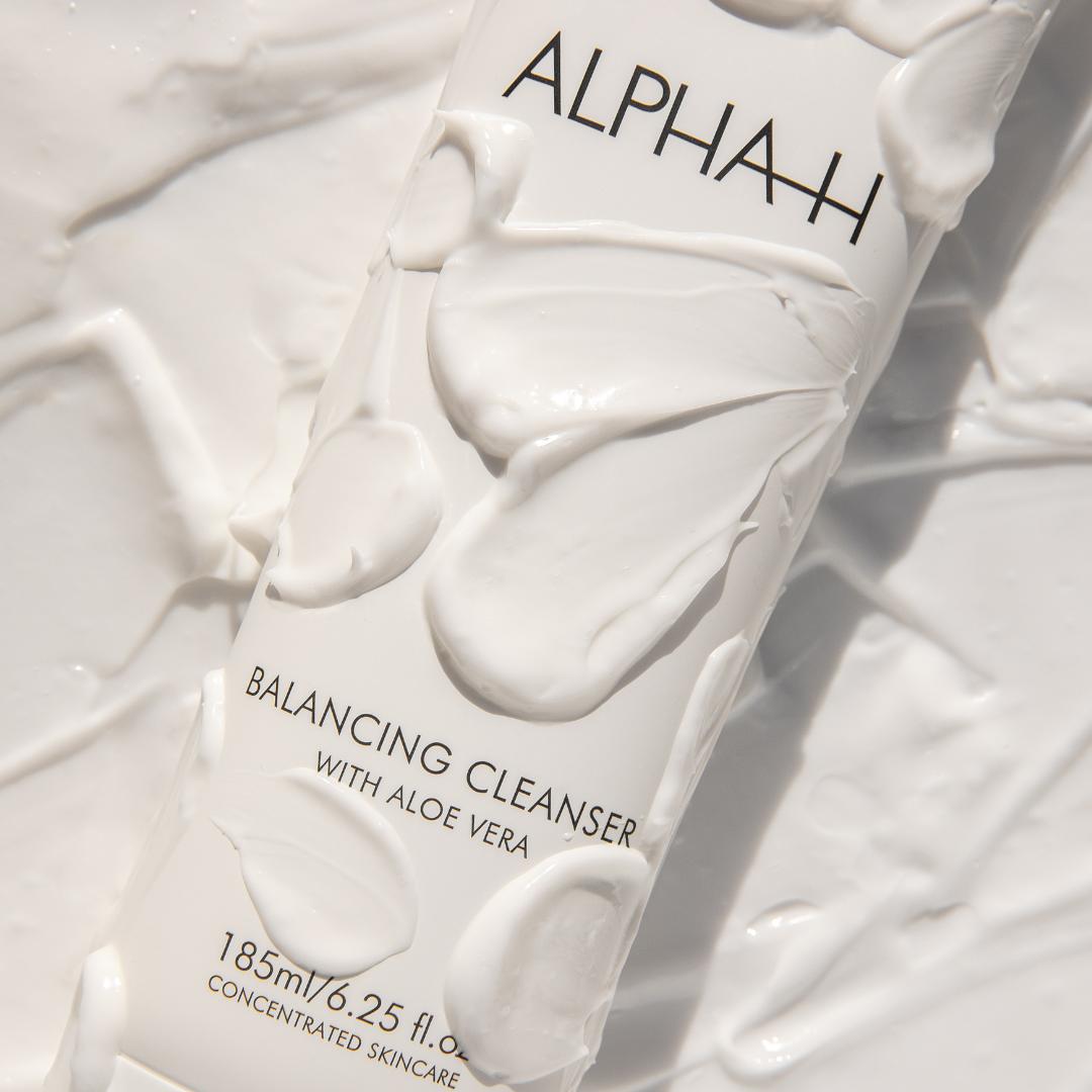 منظف ​​موازن ALPHA H بخلاصة الصبار