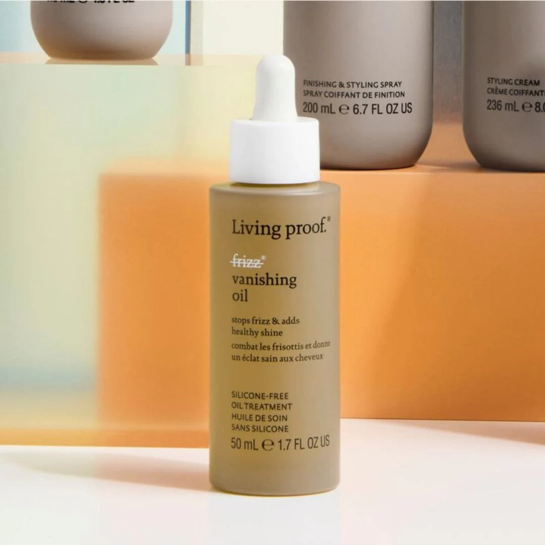 Living Proof No Frizz Vanishing Oil 50ml – before and after: frizzy, flyaway hair tamed to smooth, shiny finish