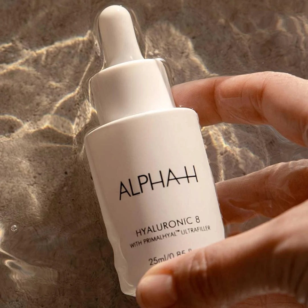 Alpha-H Hyaluronic 8 Super Serum 25ml – key ingredients infographic: 8 molecular weights of hyaluronic acid with peptide complex